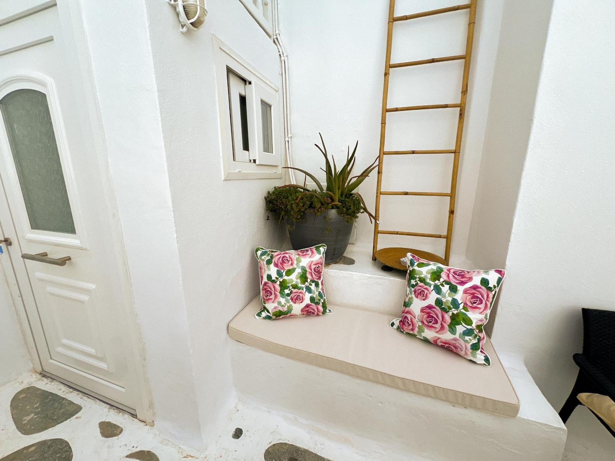 Kamara Residence & Suites Mykonos Town ภายนอก รูปภาพ