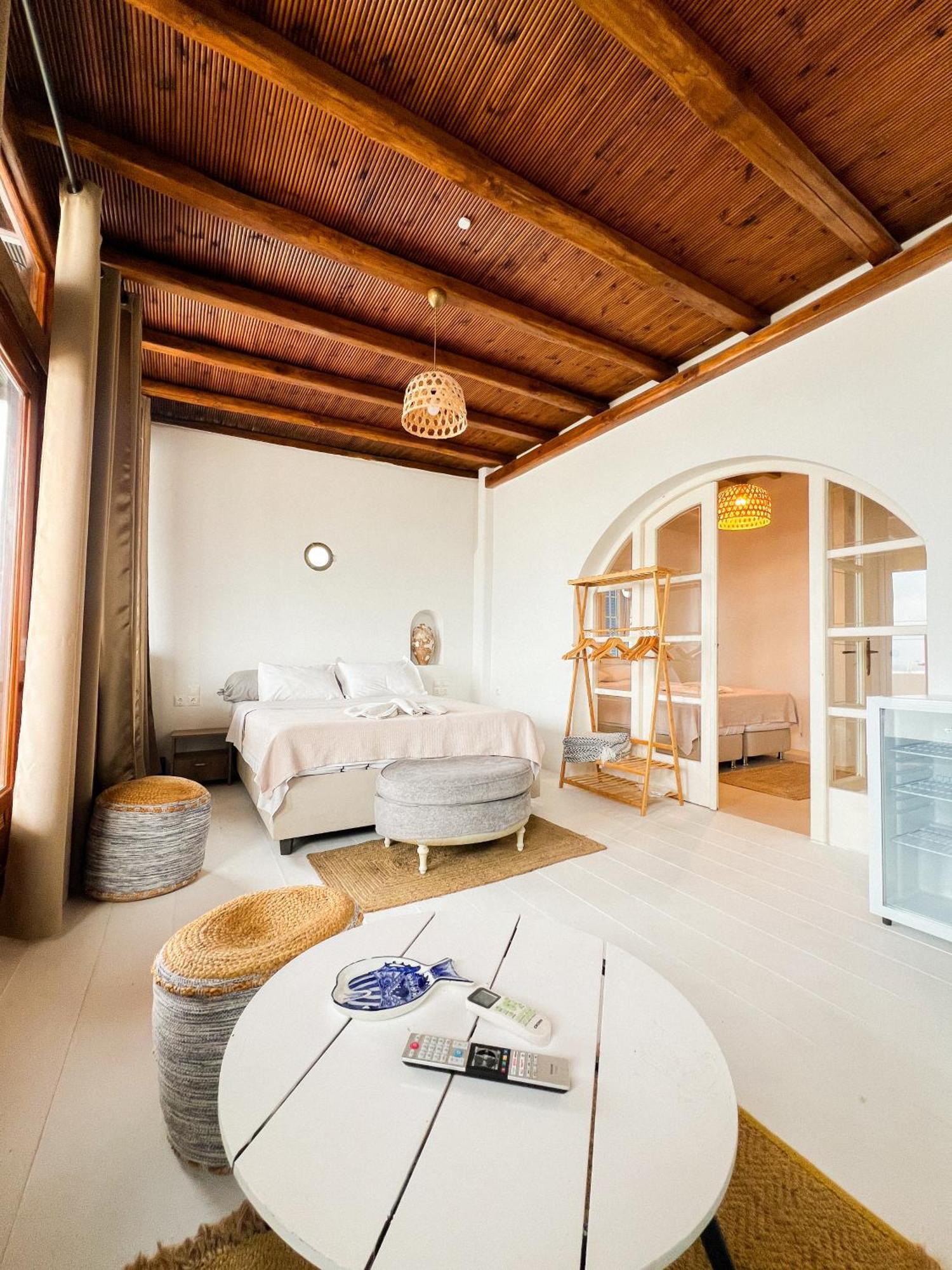 Kamara Residence & Suites Mykonos Town ภายนอก รูปภาพ